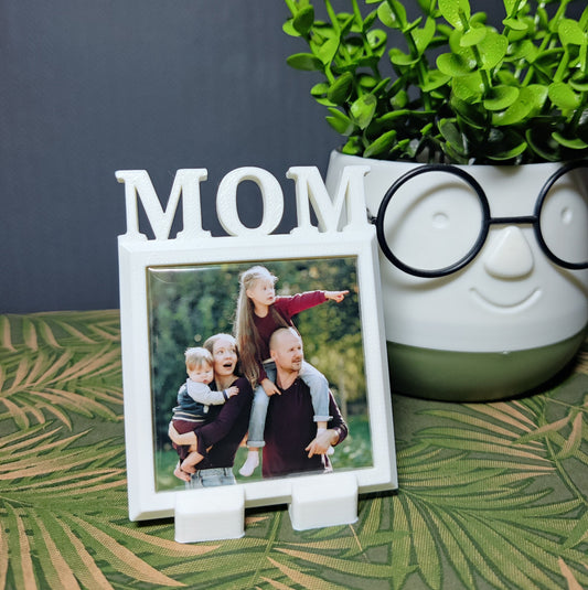 Mini ramă MOM cu magnet personalizat • Pentru mama