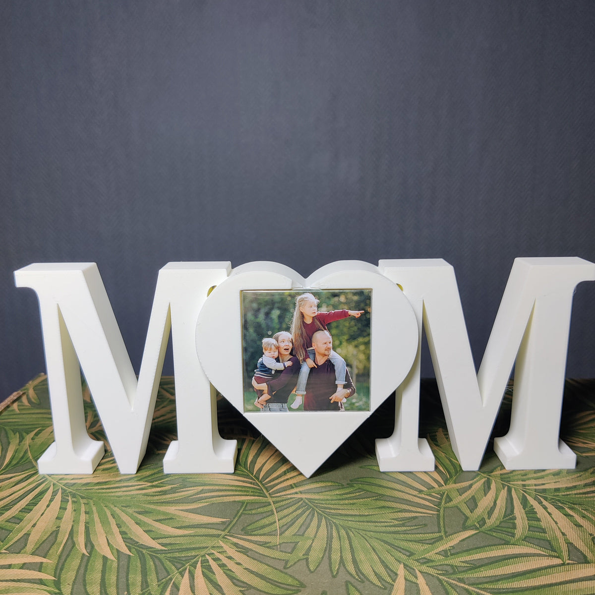 Ramă MOM cu magnet personalizat • O amintire pentru mama